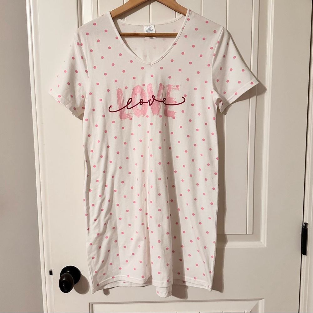 Hello SOHO nightgown sleep shirt Valentine’s Day womens size small EUC love